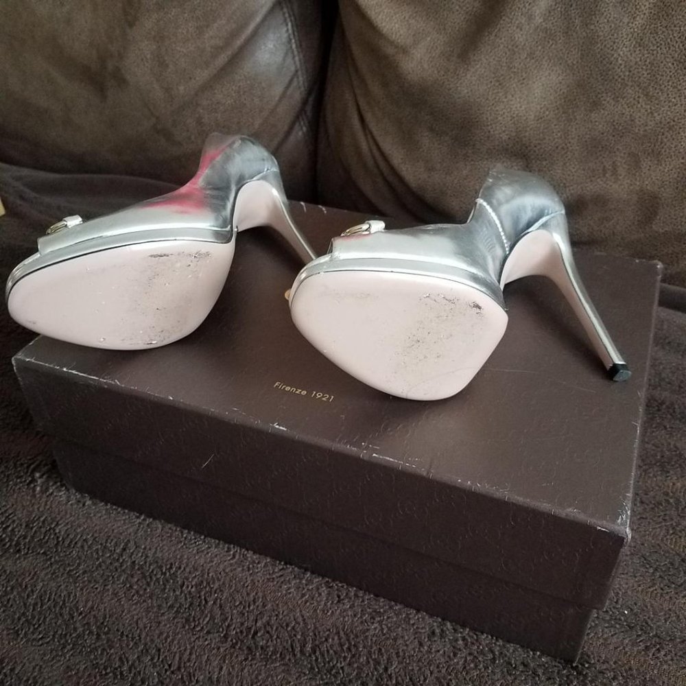 GUCCI PUMPS - Picture 2 of 4